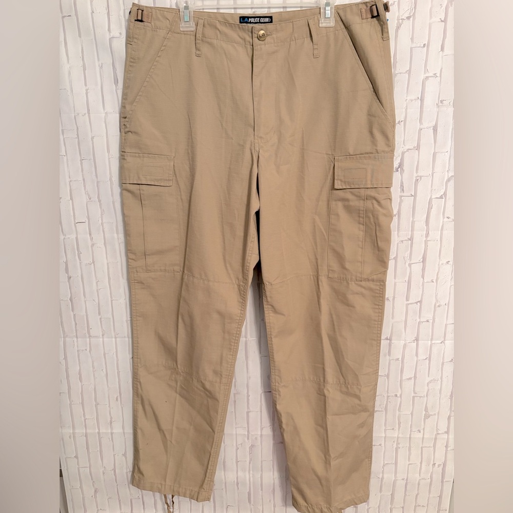 LA POLICE GEAR Tan Cargo Pants with Durable Cotton Blend